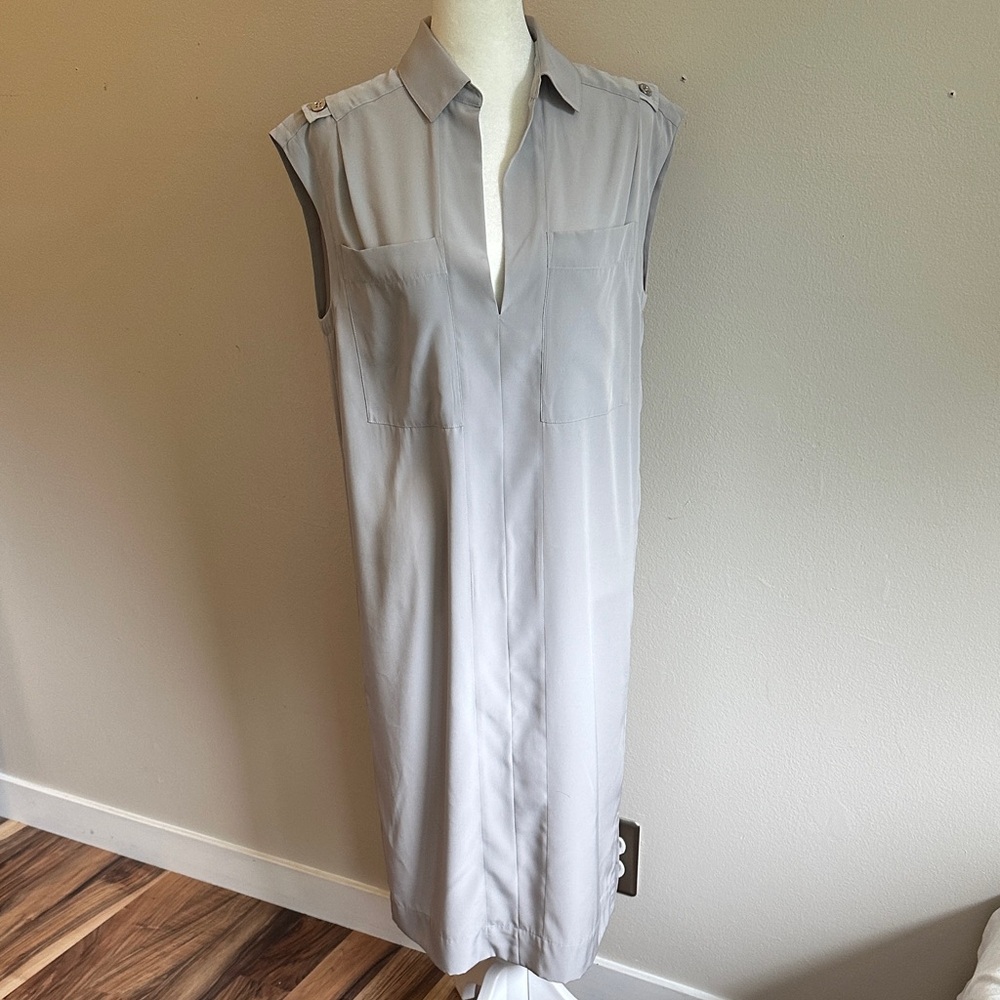 Chico’s Black Label Sleeveless Light Gray Dress